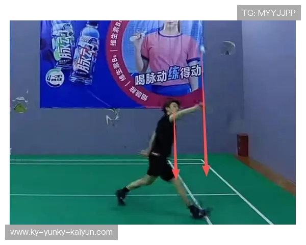 羽毛球近身球怎么回
